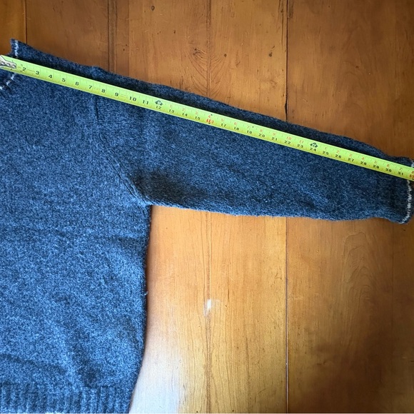 Men's LL Bean Classic Wool Blend Henley Sweater Large - Dark Gray - Picture 6 of 11